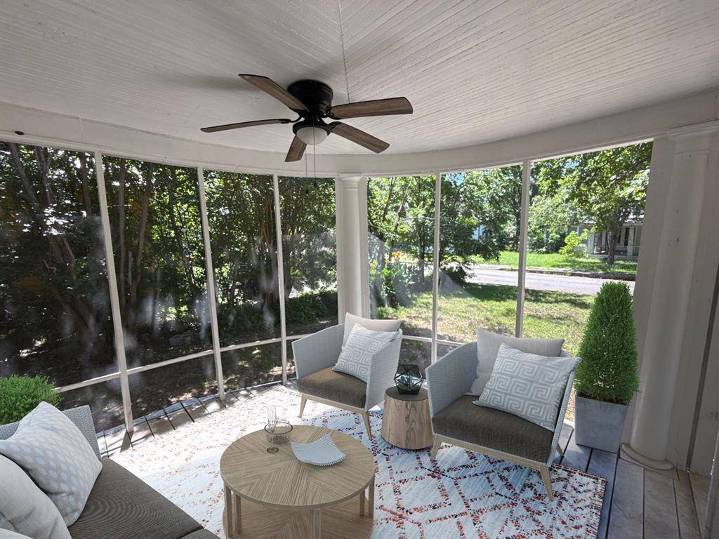 Bonham, TX 75418,320 W 6th Street