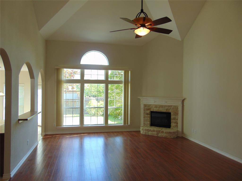 Desoto, TX 75115,212 Crystal Lake Drive