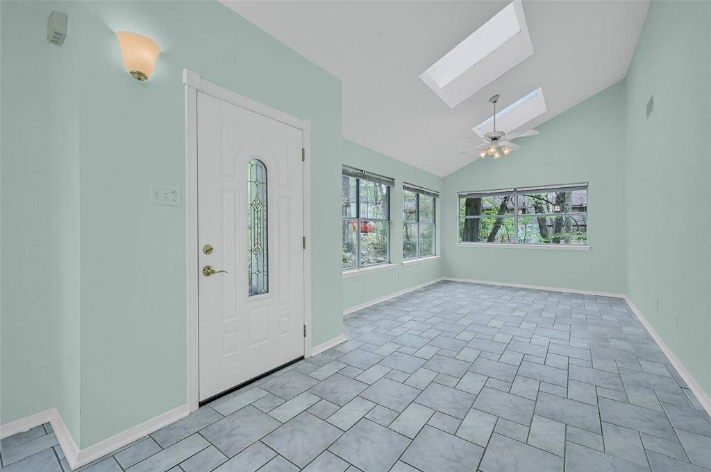 Denison, TX 75020,2 Harborview Circle