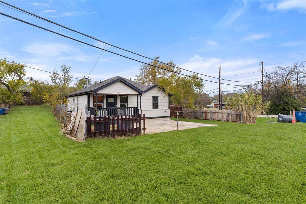 Dallas, TX 75211,305 S Stillwell Boulevard