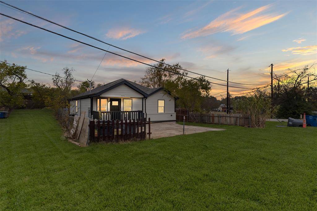 Dallas, TX 75211,305 S Stillwell Boulevard