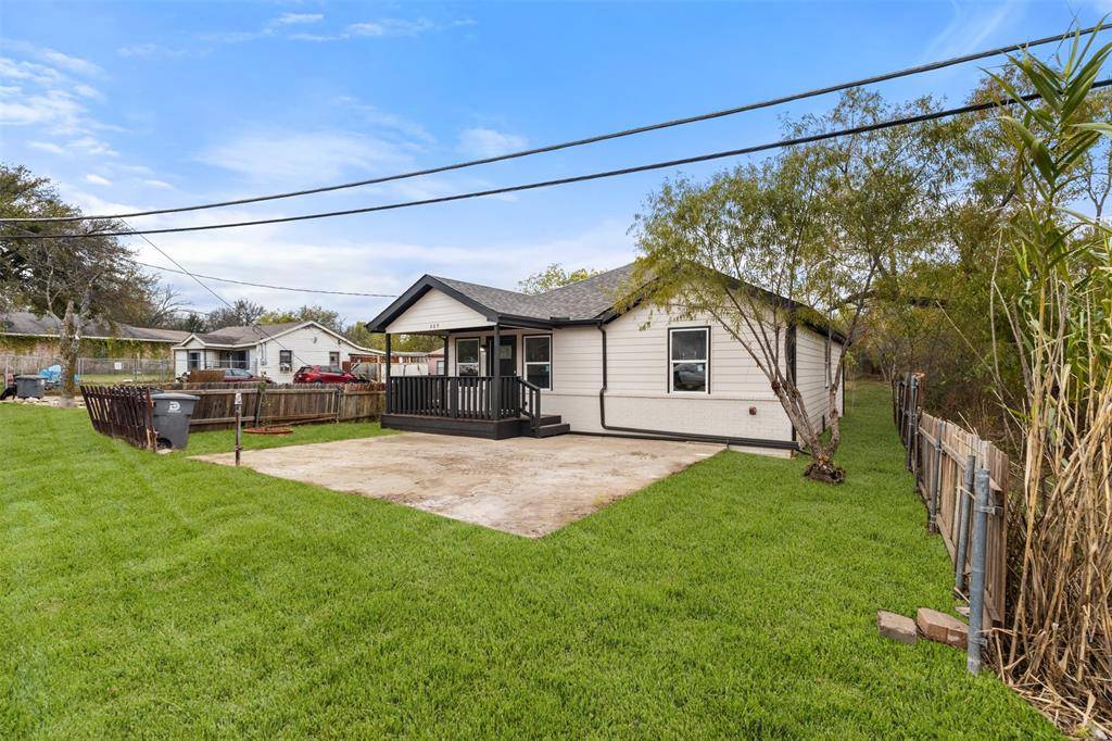 Dallas, TX 75211,305 S Stillwell Boulevard