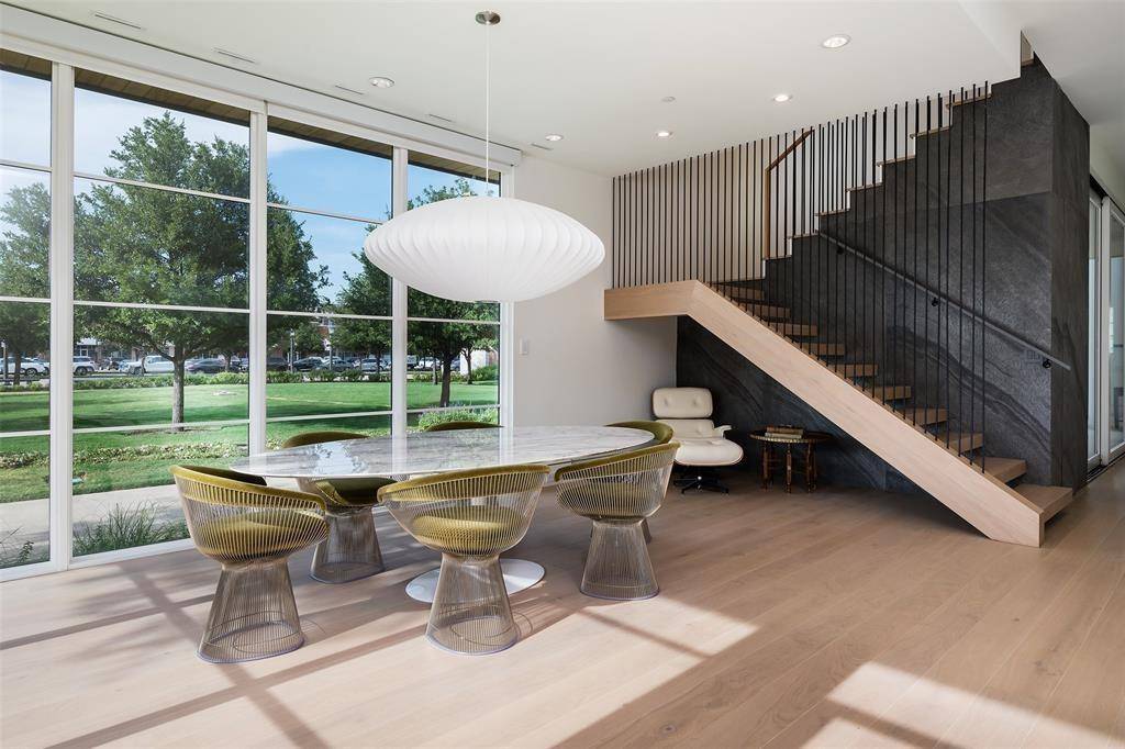 Highland Park, TX 75205,5048 Airline Road