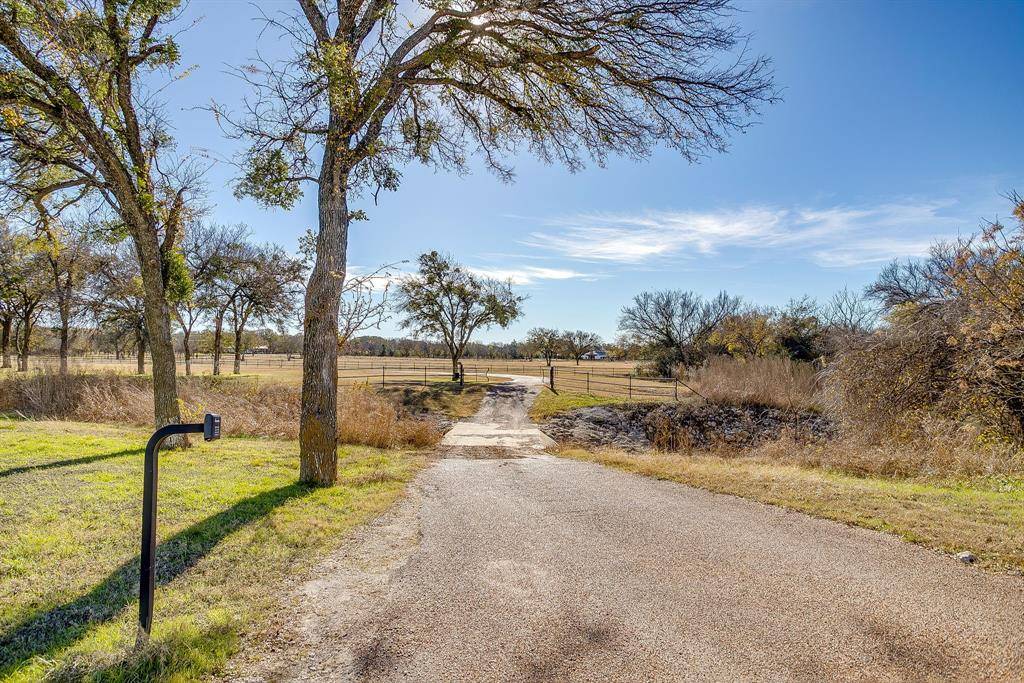 Cleburne, TX 76031,1512 E Henderson Street