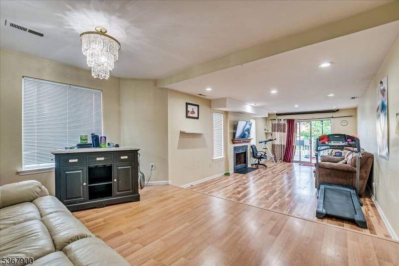 Piscataway Twp., NJ 08854,1702 Amanda Ct #1702