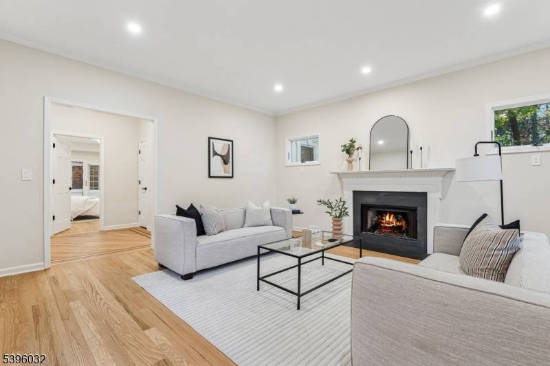 Westfield Town, NJ 07090,1163 Lawrence Ave