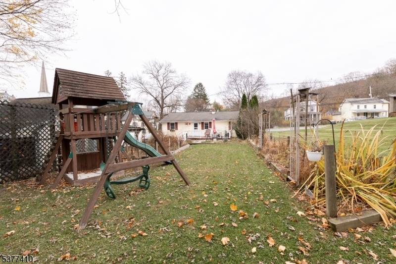 Oxford Twp., NJ 07863,76 Washington Ave