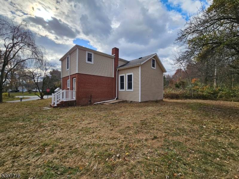 West Amwell Twp., NJ 08530,300 Rock Rd