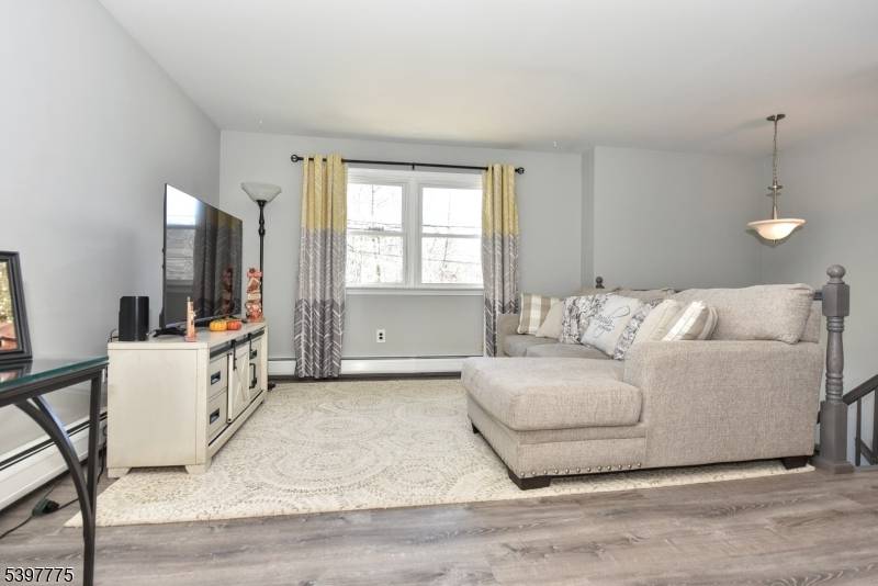 West Milford Twp., NJ 07480,49 Broadway