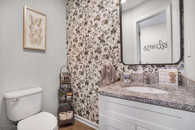 Newton Town, NJ 07860,21 Gregg Ct