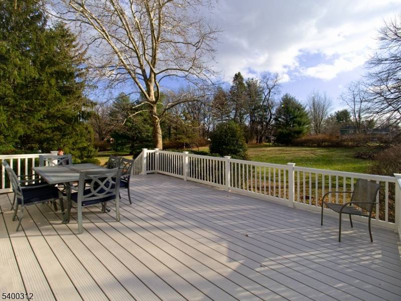 Raritan Twp., NJ 08822,37 Samuel Drive