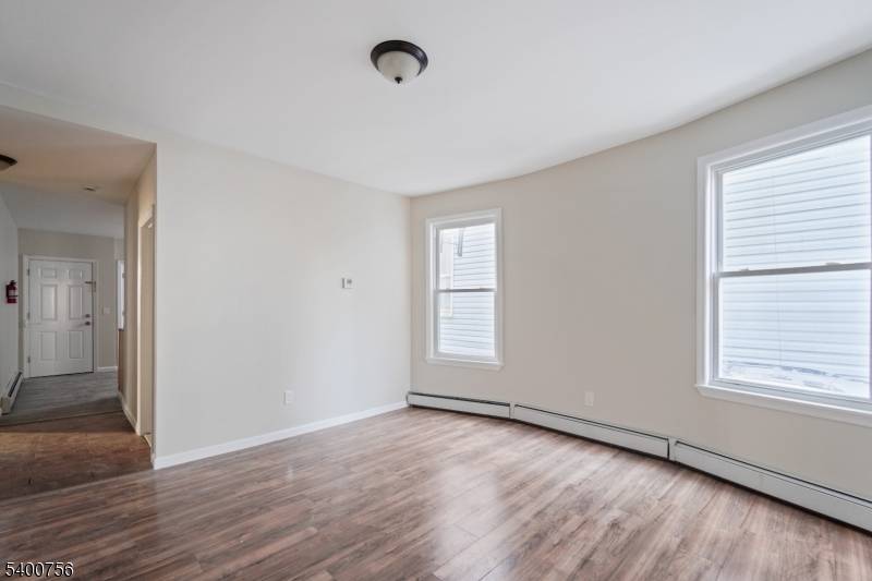 Newark City, NJ 07108,874 S 16Th St