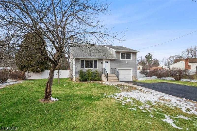 Andover Twp., NJ 07860,827 Limecrest Rd