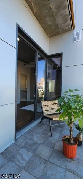 Newark City, NJ 07105,58 Elm St #201