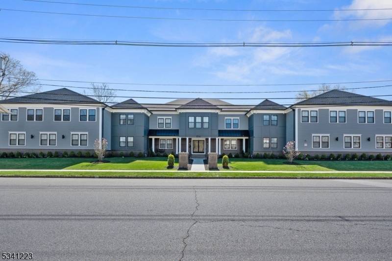 Westfield Town, NJ 07090,214 E Grove St #107