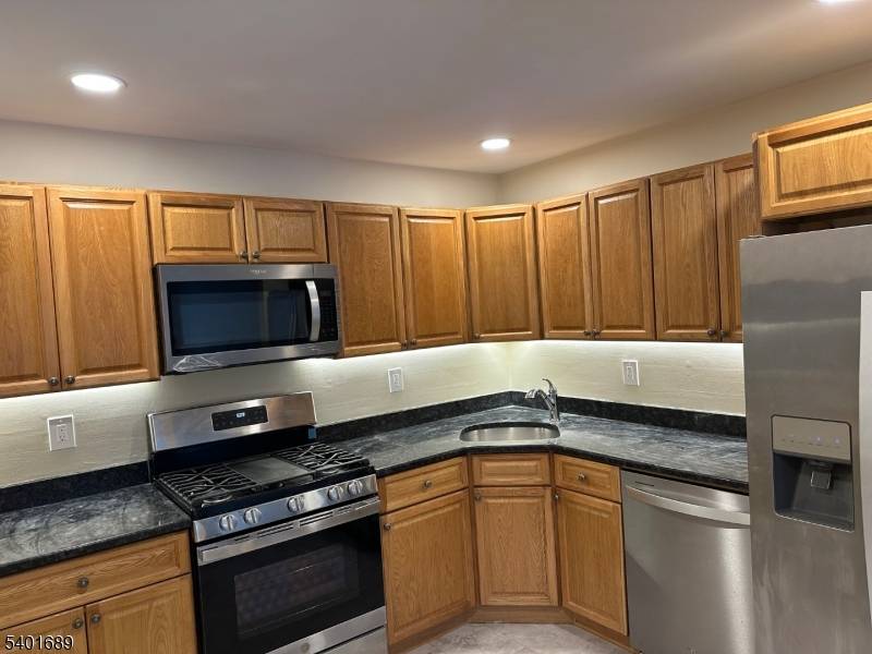 Bernards Twp., NJ 07920,236 Irving Place