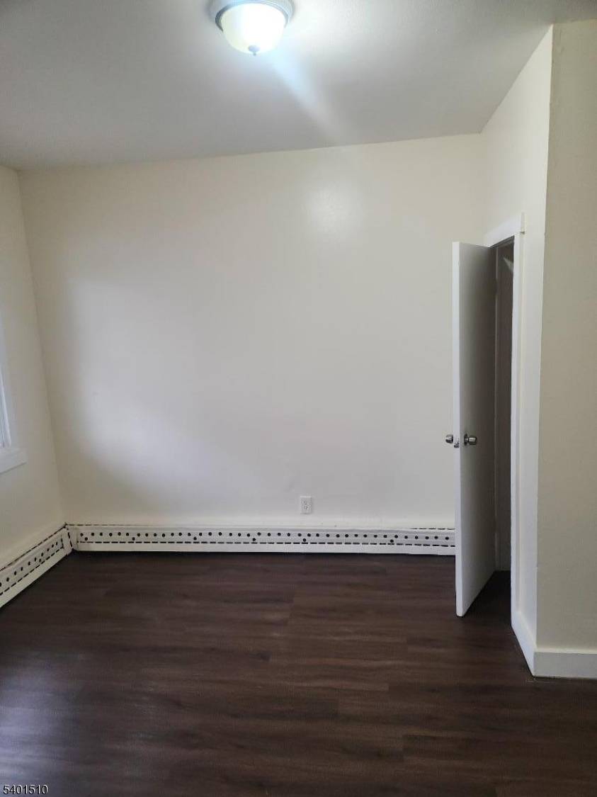 Paterson City, NJ 07501,343 Market St #3R