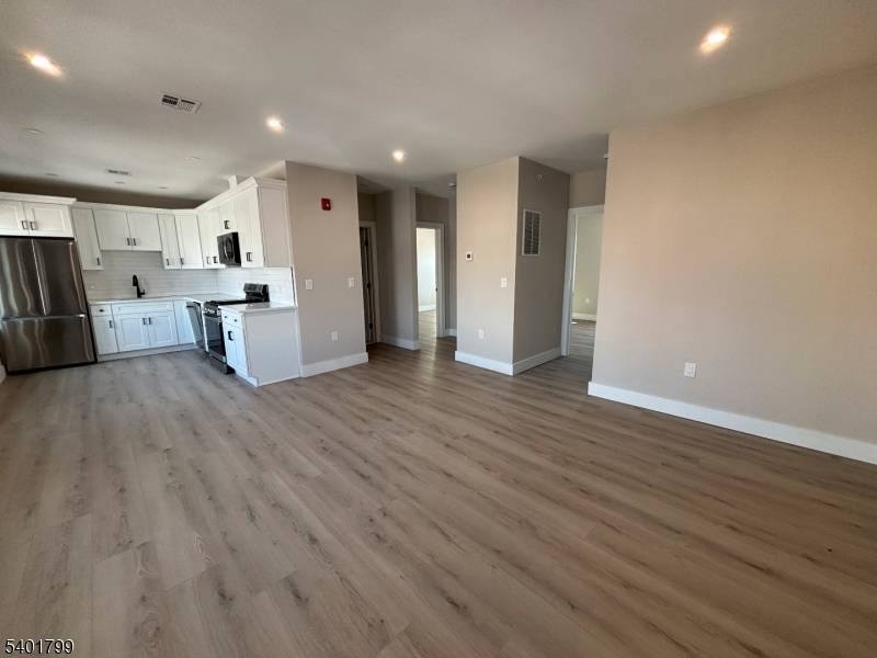 Newark City, NJ 07105,136 Elm St #603