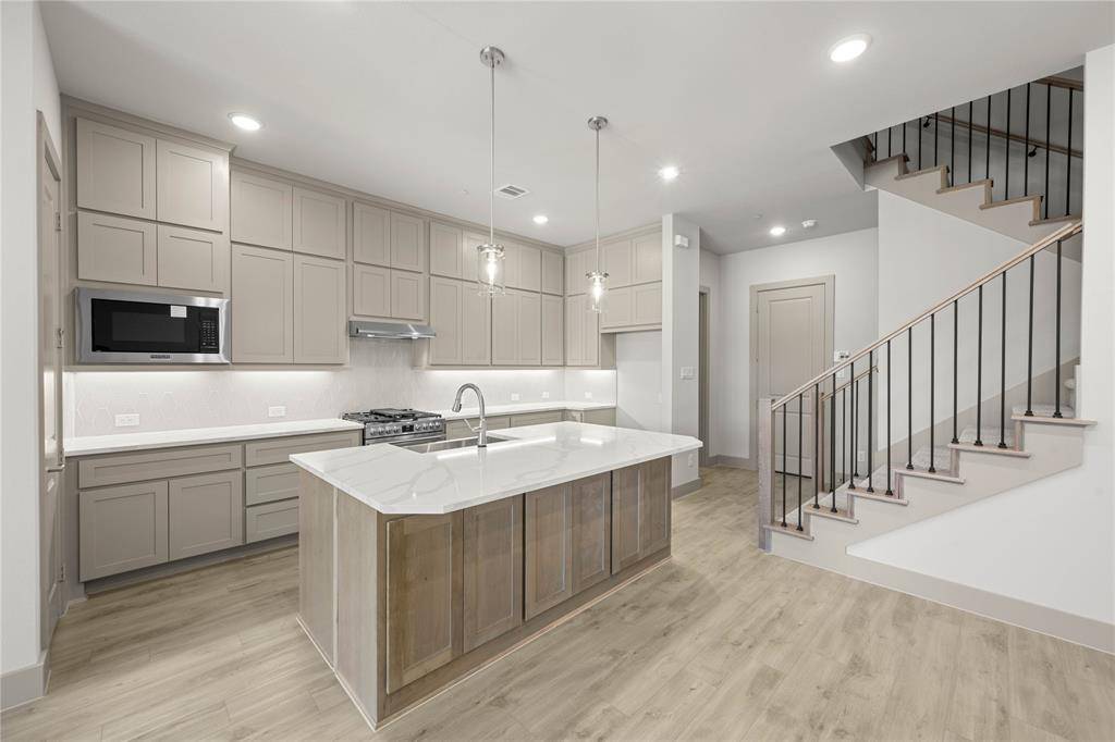 Farmers Branch, TX 75234,1832 Wittington