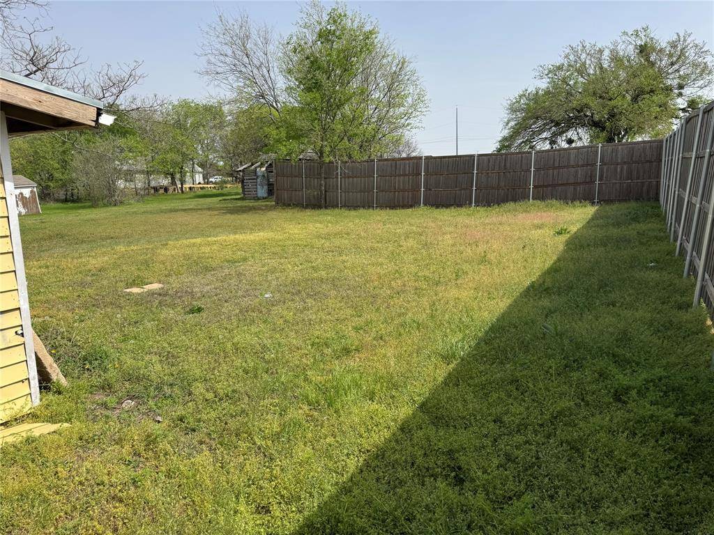 Bowie, TX 76230,411 Decatur Street