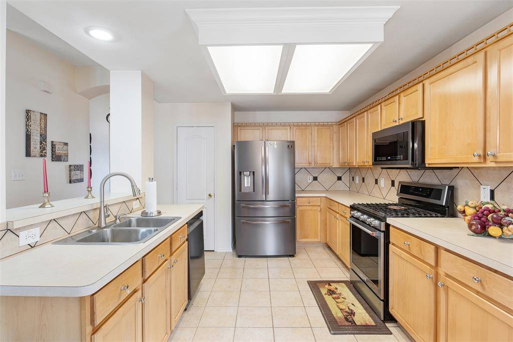 Desoto, TX 75115,141 Buffalo Creek Drive