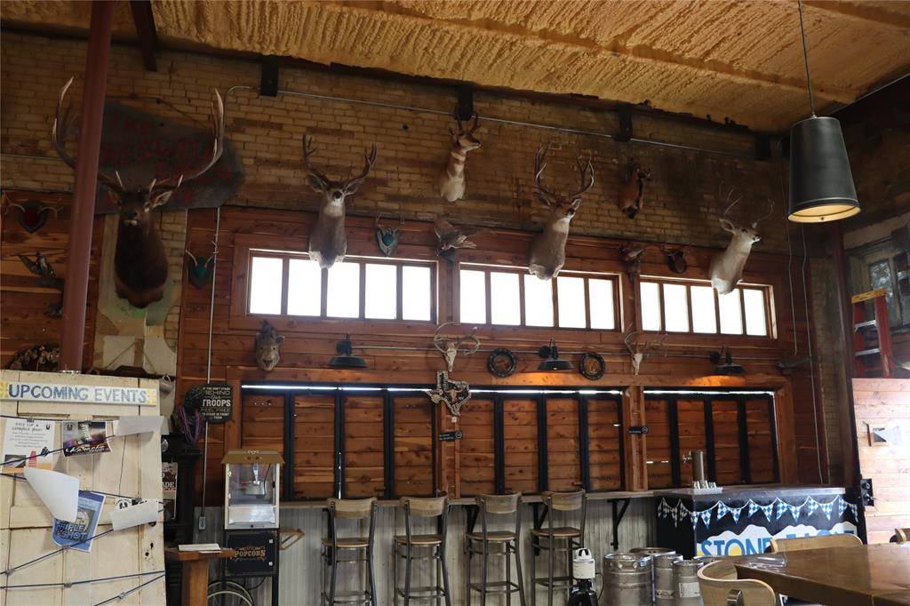 Comanche, TX 76442,120 N Austin Street