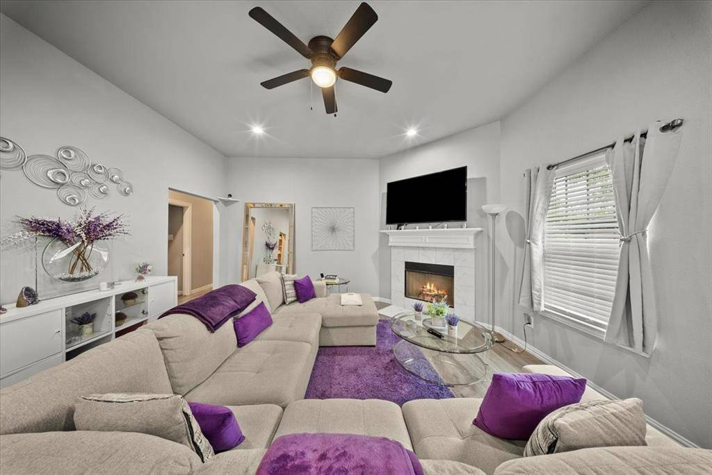 Dallas, TX 75212,5312 Black Hawk Street