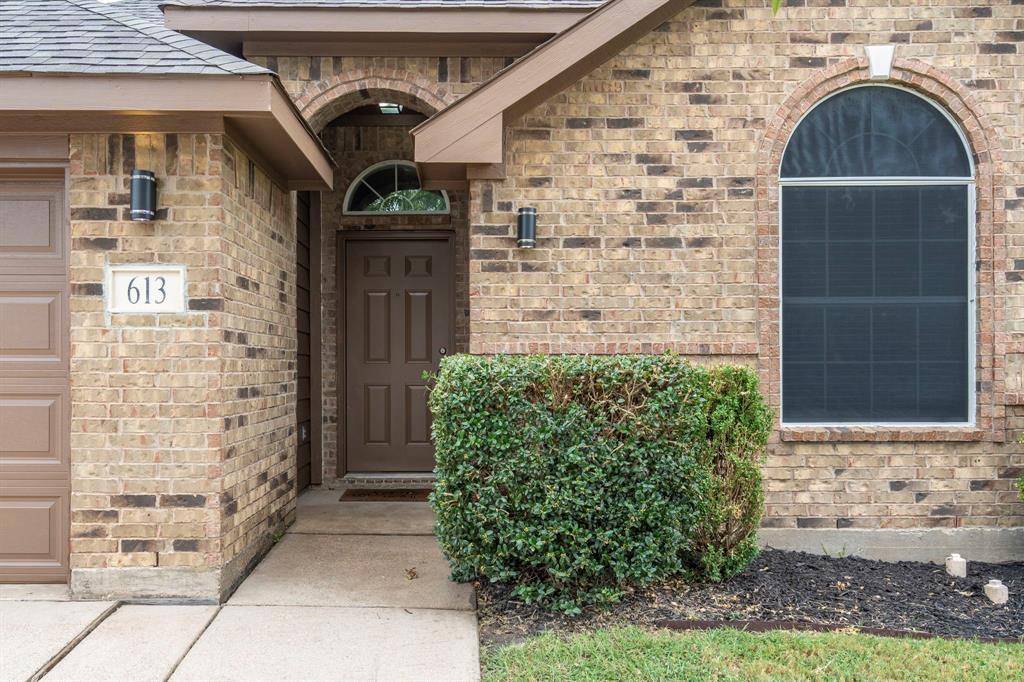 Crowley, TX 76036,613 Hummingbird Trail