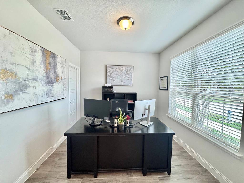 Argyle, TX 76226,816 10th Street