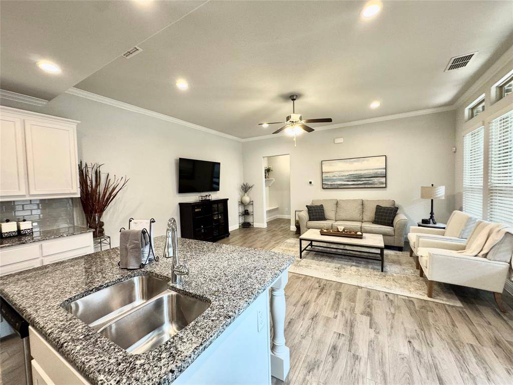 Argyle, TX 76226,816 10th Street