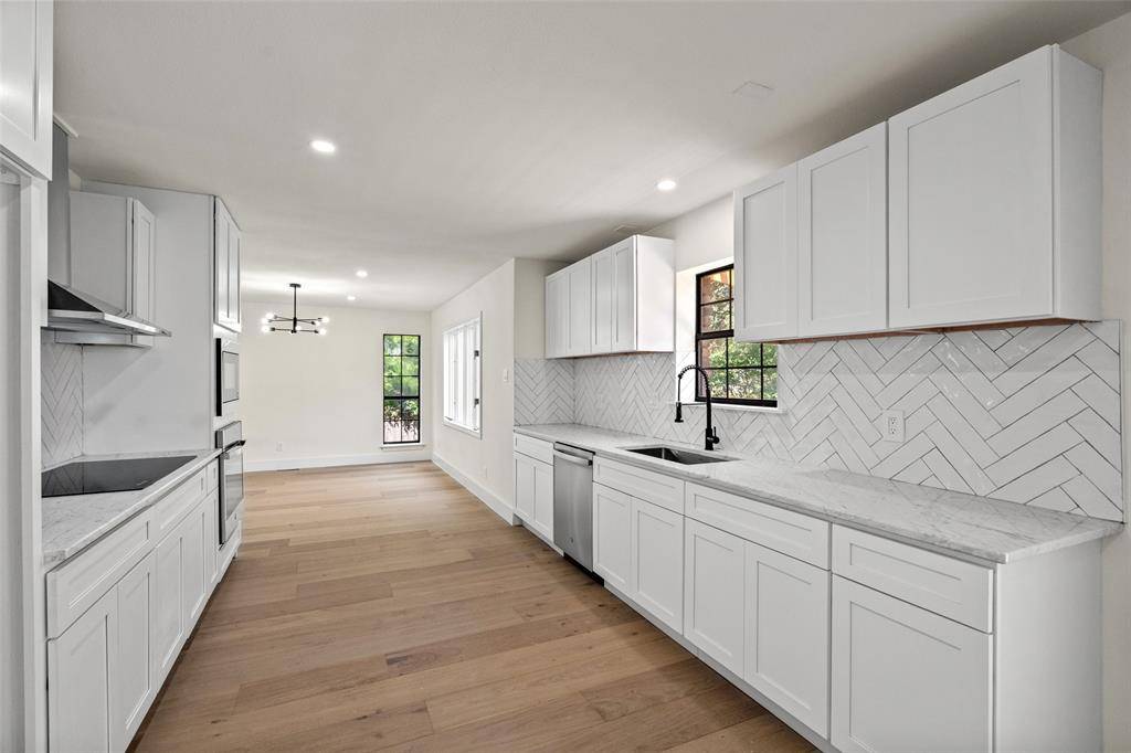 Hurst, TX 76054,2244 Hurstview Drive