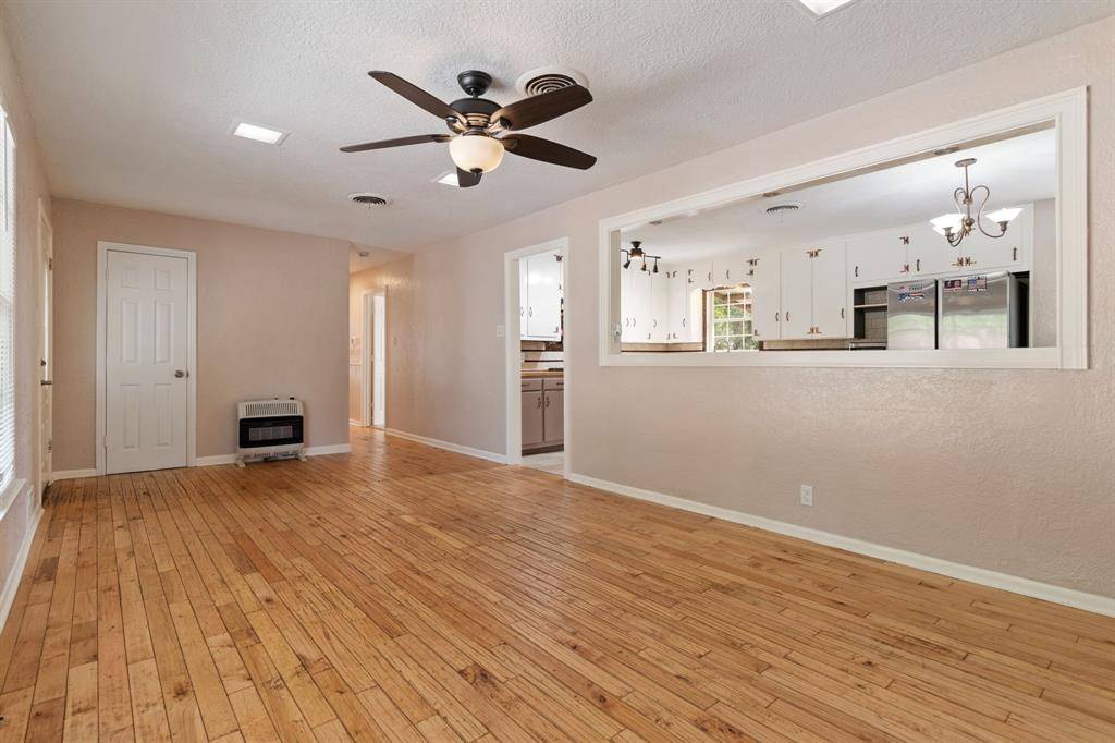 Hurst, TX 76053,127 W Cedar Street