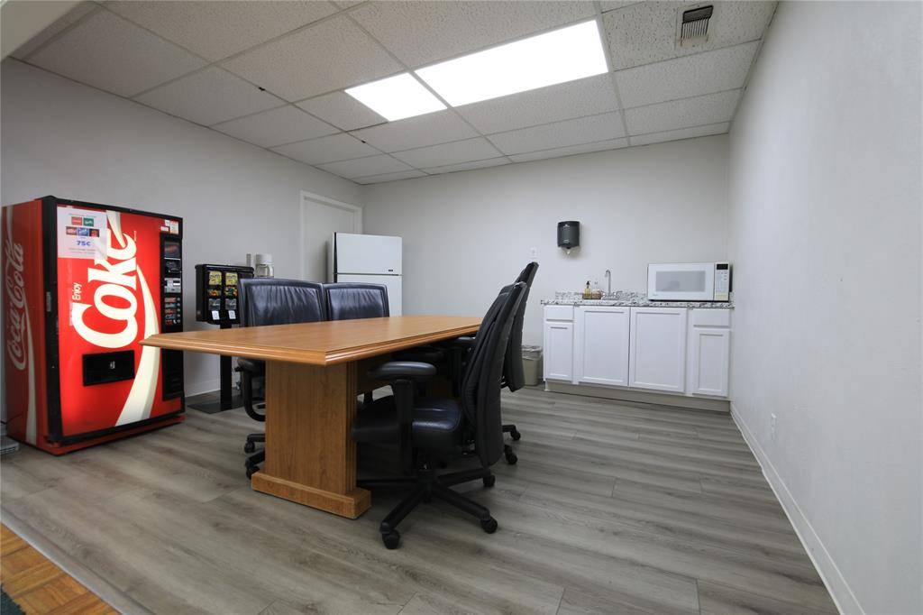 Pantego, TX 76013,3600 W Pioneer Parkway #15