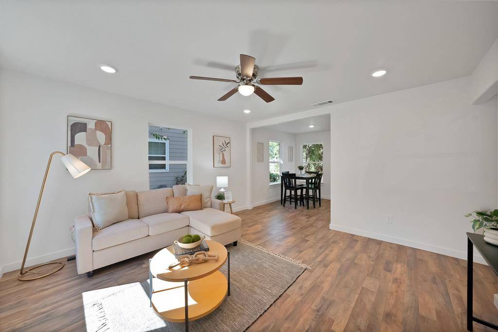 River Oaks, TX 76114,5028 Sherwood Drive