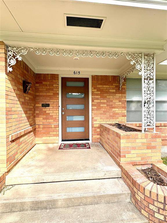 Dallas, TX 75224,615 Mayrant Drive