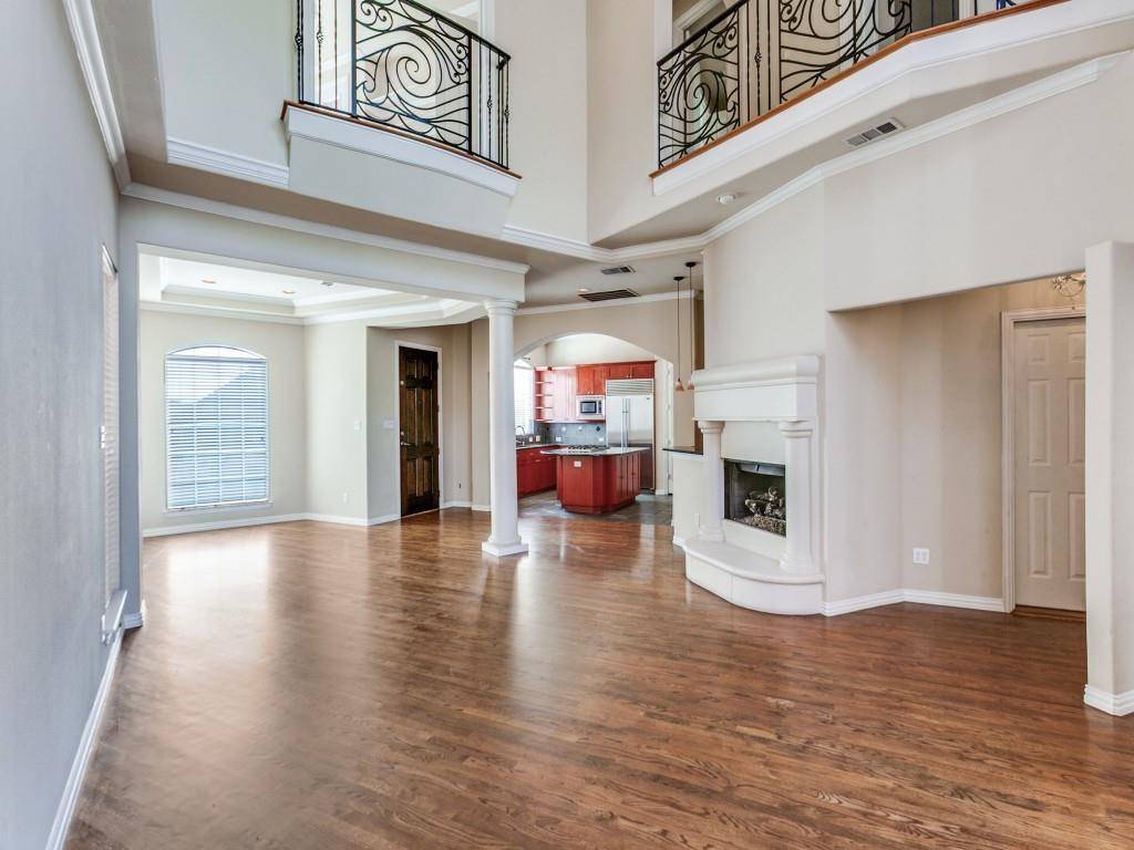 Dallas, TX 75243,8635 Royalbrook