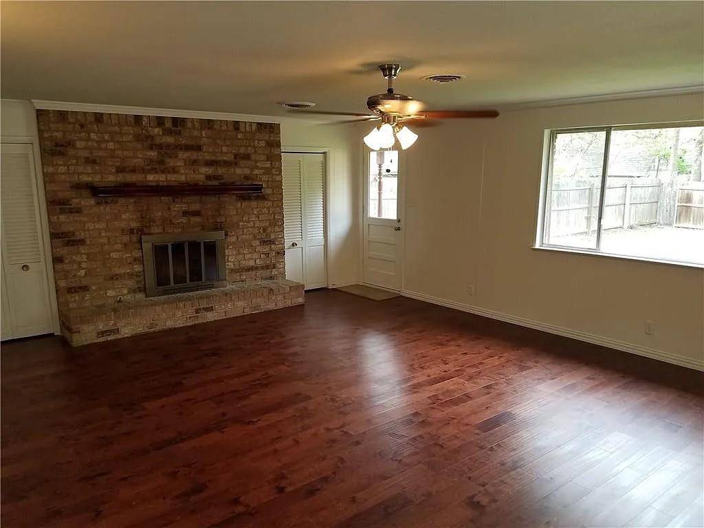 Fort Worth, TX 76112,7359 Norma Street