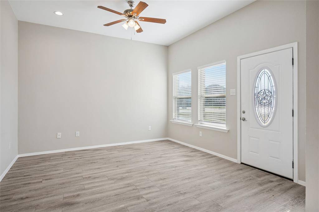 Gunter, TX 75058,516-518 Wood Drive