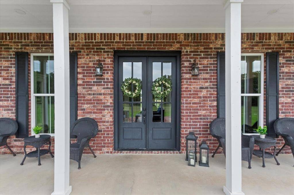 Groesbeck, TX 76642,445 W LCR 424