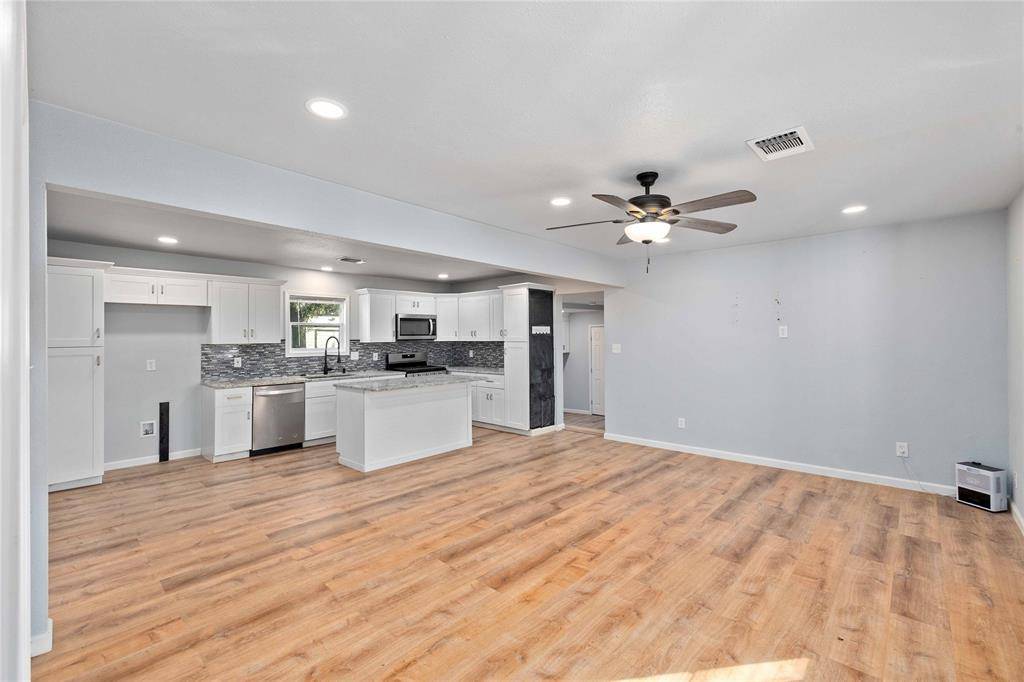 Blanket, TX 76432,403 5th Street