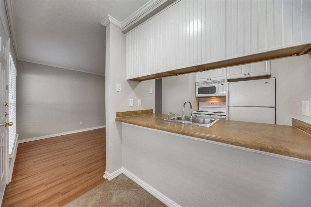 Dallas, TX 75214,5508 Tremont Street #3