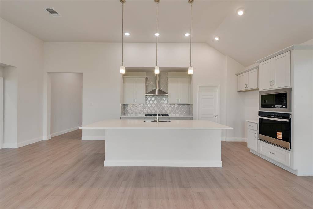 Fort Worth, TX 76247,840 Turnbull Avenue