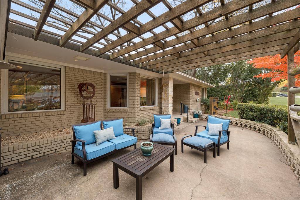 Dallas, TX 75218,10035 Woodgrove Drive