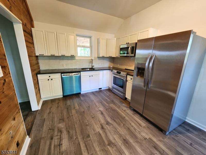 Jefferson Twp., NJ 07849,7 Raccoon Island Rd