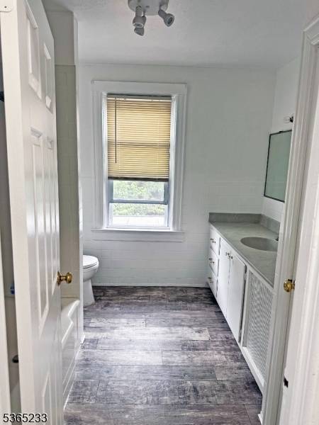 Ridgefield Park Village, NJ 07660,53 Hille Pl #2