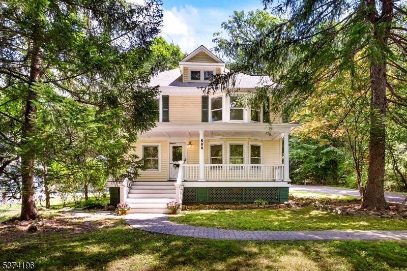 Berkeley Heights Twp., NJ 07922,566 Plainfield Ave