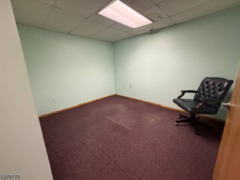 Phillipsburg Town, NJ 08865,372 S Main St