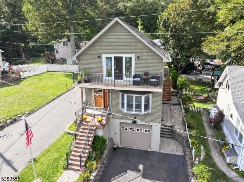 Jefferson Twp., NJ 07849,24 Shore Rd