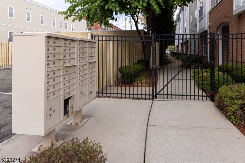 Passaic City, NJ 07055,435 Van Houten Ave