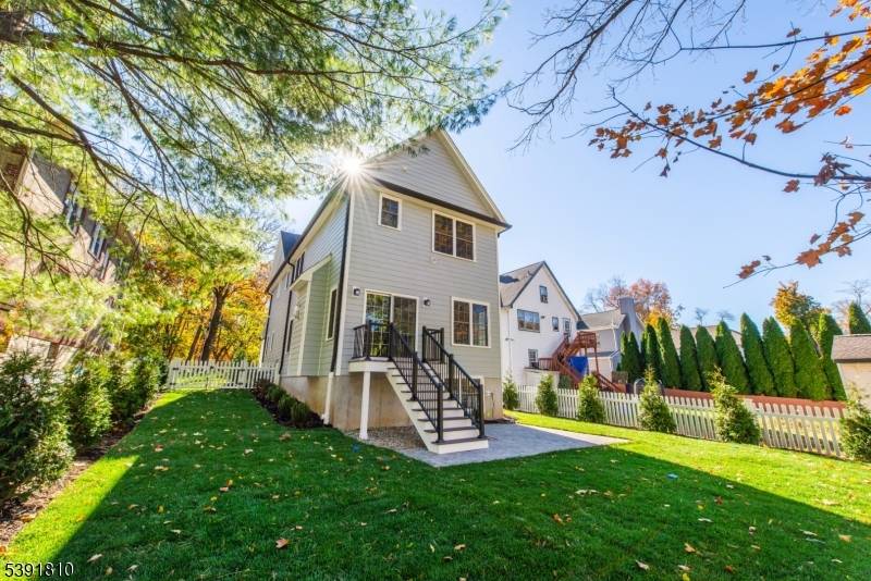 Madison Boro, NJ 07940,15 Prospect Pl